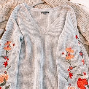 American Eagle sweater